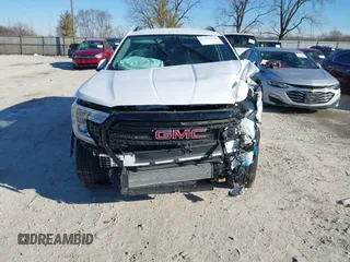 2022 GMC Terrain SLE with VIN 3GKALMEV8NL239768, listed as a IAAI auction lot 41574669 with 23,160 mi miles. Bid and sale history available at carsss.com. Image 6.