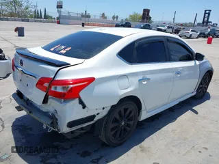 2017 Nissan Sentra S с VIN 3N1AB7AP3HY290533, выставлен на аукционе IAAI как лот 42519836 с пробегом 129 545 миль миль и . История ставок и продаж доступна на DreamBid. Изображение 4.