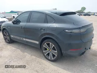 2020 Porsche Cayenne E-Hybrid z VIN WP1BE2AY6LDA55011, wystawiony jako IAAI lot #42242767 z przebiegiem 41 568 mil mil oraz . Historia ofert i sprzedaży dostępna na DreamBid. Obrazek 3.