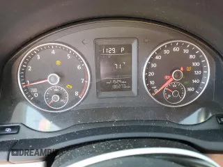 2010 Volkswagen Jetta Sedan S with VIN 3VWJZ7AJ3AM003870, listed as a Copart auction lot 88937865 with 186,273 mi miles and Salvage Title. Bid and sale history available at carsss.com. Image 9.