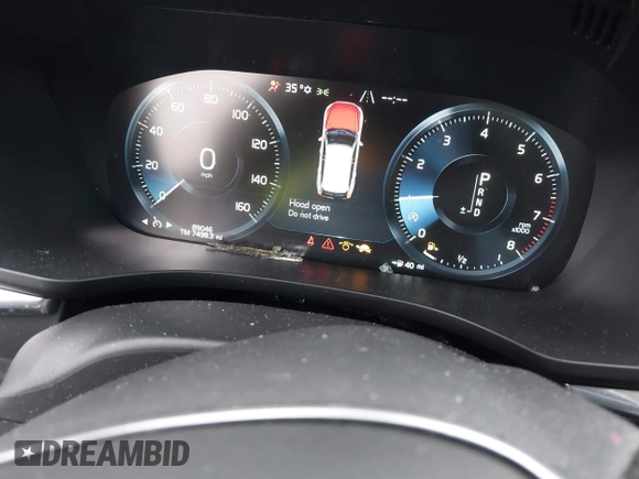 2018 Volvo XC60 Inscription with VIN YV4102RL6J1014331, listed as a IAAI auction lot 41559769 with 89,046 mi miles. Bid and sale history available at carsss.com. Image 7.