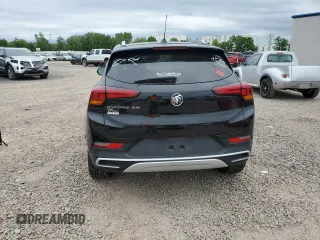 2022 Buick Encore GX Select z VIN KL4MMESL4NB142190, wystawiony jako Copart lot #61333895 z przebiegiem 55 830 mil mil oraz Szkoda całkowita • Salvage title. Historia ofert i sprzedaży dostępna na DreamBid. Obrazek 6.