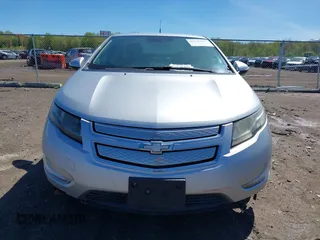 2013 Chevrolet Volt with VIN 1G1RA6E42DU112535, listed as a IAAI auction lot 42149877 with 79,979 mi miles and . Bid and sale history available at carsss.com. Image 12.