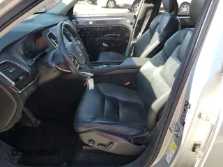 2016 Volvo XC90 T6 Momentum with VIN YV4A22PK1G1062185, listed as a Copart auction lot 53988805 with 129,571 mi miles and Salvage title. Bid and sale history available at DreamBid. Image 7.