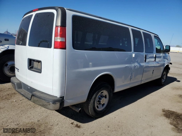 2013 Chevrolet Express Passenger 1LT with VIN 1GAZG1FA0D1152121, listed as a Copart auction lot 88214305 with 61,070 mi miles and Salvage Title. Bid and sale history available at carsss.com. Image 3.