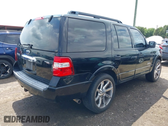 2008 Ford Expedition SSV with VIN 1FMFU16598LA82839, listed as a IAAI auction lot 39646505 with 282,187 mi miles and . Bid and sale history available at DreamBid. Image 4.
