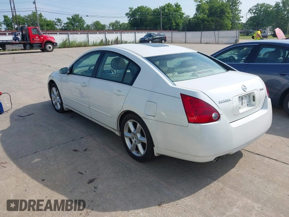 2004 Nissan Maxima SE with VIN 1N4BA41E94C926009, listed as a IAAI auction lot 42583368 with Not provided miles and . Bid and sale history available at DreamBid. Image 3.