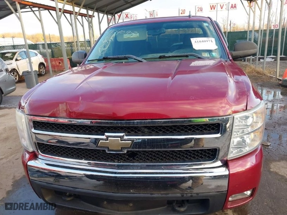 2007 Chevrolet Silverado 1500 LTZ with VIN 1GCEK19047E526699, listed as a IAAI auction lot 41040971 with 195,192 mi miles. Bid and sale history available at carsss.com. Image 12.
