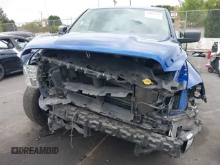 2015 Ram 1500 Express z VIN 1C6RR6KG0FS762887, wystawiony jako IAAI lot #42047359 z przebiegiem 146 963 mil mil oraz . Historia ofert i sprzedaży dostępna na DreamBid. Obrazek 6.