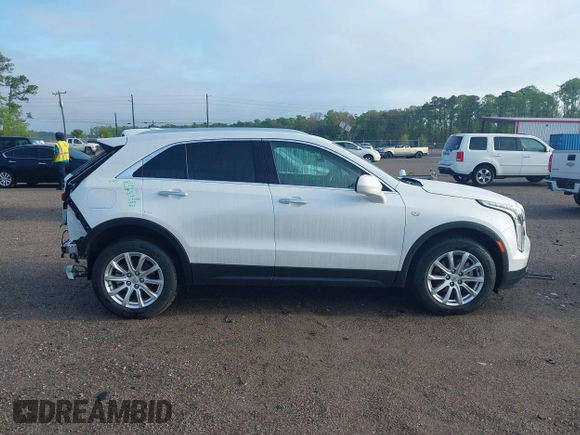 2023 Cadillac XT4 FWD Luxury with VIN 1GYAZAR48PF205055, listed as a IAAI auction lot 41915442 with 42,652 mi miles. Bid and sale history available at carsss.com. Image 13.