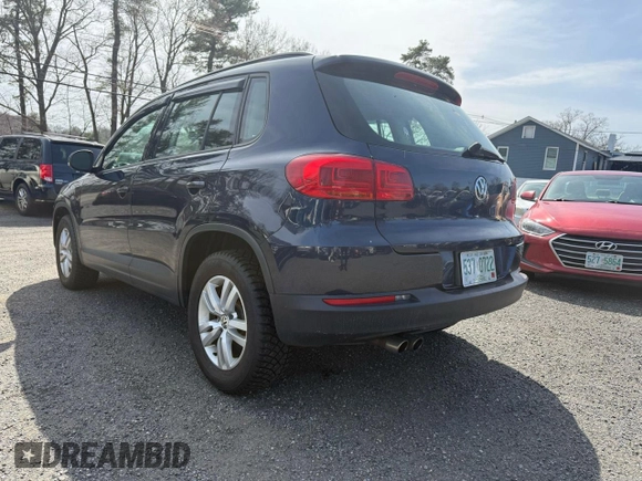 2016 Volkswagen Tiguan S with VIN WVGBV7AX1GW001756, listed as a Copart auction lot 53538165 with 105,641 mi miles and Clean Title. Bid and sale history available at DreamBid. Image 3.