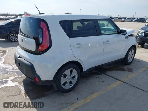 2015 Kia Soul with VIN KNDJN2A20F7134864, listed as a IAAI auction lot 41568503 with 89,627 mi miles and . Bid and sale history available at DreamBid. Image 4.