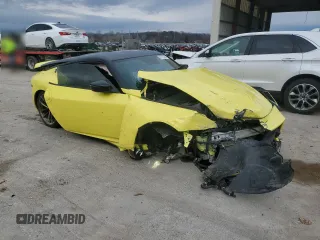 2023 Nissan Z Proto Spec z VIN JN1BZ4BHXPM310509, wystawiony jako Copart lot #87073274 z przebiegiem 5679 mil mil oraz Szkody całkowita. Historia ofert i sprzedaży dostępna na DreamBid. Obrazek 4.