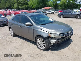2013 Kia Forte SX с VIN KNAFW4A33D5666896, выставлен на аукционе IAAI как лот 42346550 с пробегом 115 125 миль миль и . История ставок и продаж доступна на DreamBid. Изображение 1.