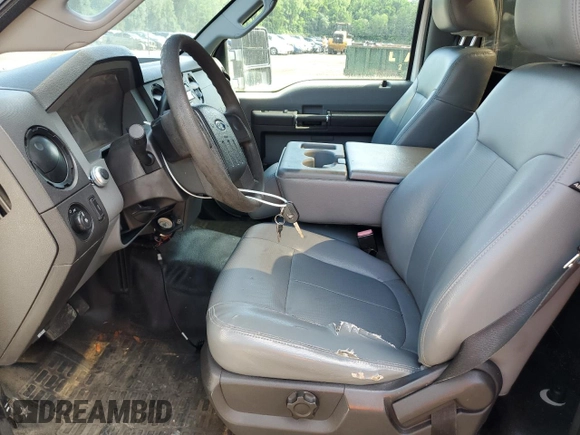 2012 Ford F-250 XL with VIN 1FTBF2B69CEC54446, listed as a Copart auction lot 59689675 with 152,278 mi miles and Non repairable. Bid and sale history available at DreamBid. Image 7.