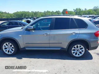 2011 BMW X5 35i z VIN 5UXZV4C57BL410981, wystawiony jako IAAI lot #42126240 z przebiegiem 160 473 mil mil oraz . Historia ofert i sprzedaży dostępna na DreamBid. Obrazek 14.