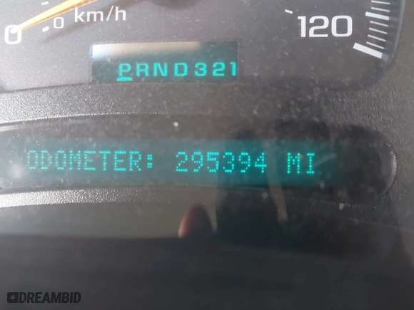 2003 Chevrolet Silverado 1500 LS with VIN 2GCEC19X431138524, listed as a IAAI auction lot 41729057 with 295,394 mi miles. Bid and sale history available at carsss.com. Image 15.