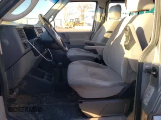 2000 Volkswagen EuroVan с VIN WV2MH4700YH083922, выставлен на аукционе Copart как лот 44274825 с пробегом 159 931 миль миль и Чистый • Clean title. История ставок и продаж доступна на DreamBid. Изображение 7.