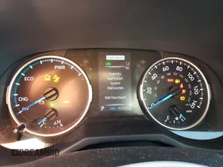 2022 Toyota RAV4 Hybrid XLE with VIN 4T3RWRFV9NU076543, listed as a Copart auction lot 50196835 with 42,506 mi miles and Salvage Title. Bid and sale history available at carsss.com. Image 9.