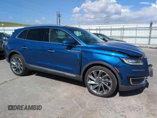 2020 Lincoln Nautilus Reserve z VIN 2LMPJ8KP9LBL03799, wystawiony jako Copart lot #54227305 z przebiegiem 45 969 mil mil oraz Szkoda całkowita • Salvage title. Historia ofert i sprzedaży dostępna na DreamBid. Obrazek 4.