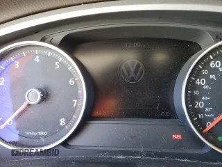 2011 Volkswagen Touareg Sport with VIN WVGFF9BPXBD000778, listed as a Copart auction lot 48529305 with 84,013 mi miles and Non Repairable. Bid and sale history available at DreamBid. Image 9.
