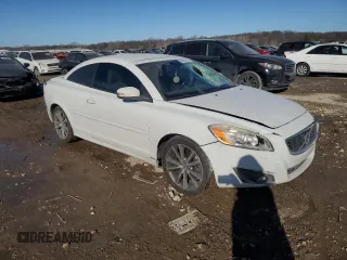 2013 Volvo C70 T5 with VIN YV1672MC7DJ136559, listed as a Copart auction lot 42863545 with 124,540 mi miles and Salvage Title. Bid and sale history available at carsss.com. Image 4.