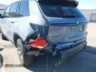 2022 Honda Passport EX-L с VIN 5FNYF7H52NB002772, выставлен на аукционе IAAI как лот 42322827 с пробегом 55 798 миль миль и . История ставок и продаж доступна на DreamBid. Изображение 6.