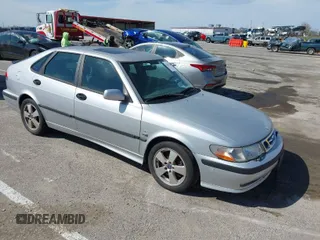 2002 Saab 9-3 z VIN YS3DF58K422029942, wystawiony jako IAAI lot #41827226 z przebiegiem 180 181 mil mil oraz . Historia ofert i sprzedaży dostępna na DreamBid. Obrazek 1.