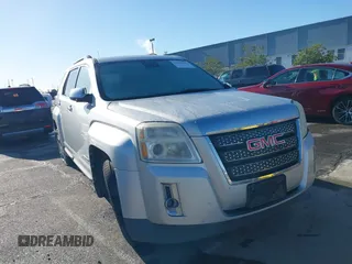 2012 GMC Terrain SLT-2 with VIN 2GKALWEK9C6246621, listed as a IAAI auction lot 41506315 with 256,018 mi miles. Bid and sale history available at carsss.com. Image 1.