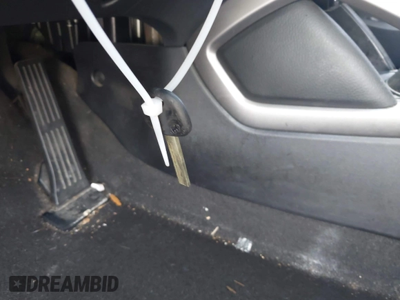 2013 Hyundai Veloster w/Black Int with VIN KMHTC6AD6DU169765, listed as a IAAI auction lot 41928516 with 130,708 mi miles and . Bid and sale history available at DreamBid. Image 11.