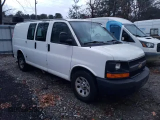 2012 Chevrolet Express Cargo with VIN 1GCSGAFX1C1146629, listed as a Copart auction lot 83643904 with 193,874 mi miles and Clean title. Bid and sale history available at DreamBid. Image 4.
