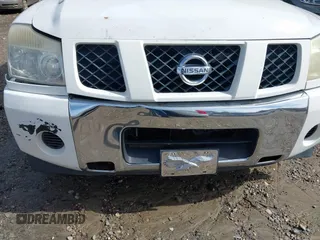 2004 Nissan Armada SE z VIN 5N1AA08A74N703355, wystawiony jako IAAI lot #41555201 z przebiegiem 190 430 mil mil oraz . Historia ofert i sprzedaży dostępna na DreamBid. Obrazek 6.