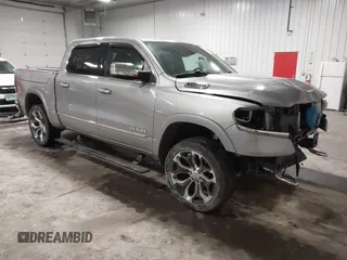 2020 Ram 1500 Limited with VIN 1C6SRFHT9LN119146, listed as a IAAI auction lot 41582521 with 115,886 mi miles. Bid and sale history available at carsss.com. Image 1.