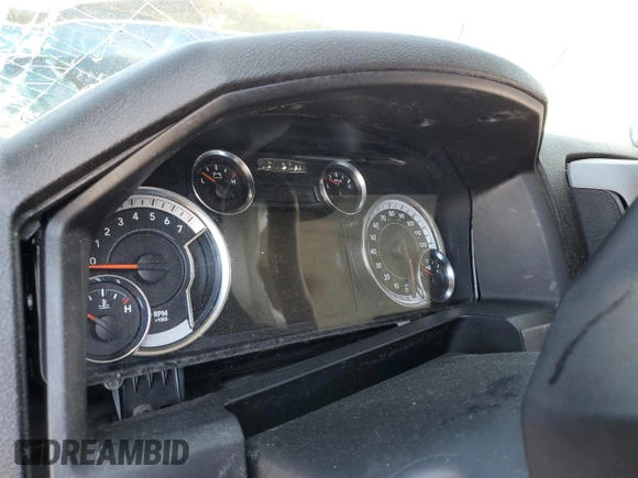 2022 Ram 1500 Tradesman z VIN 3C6RR6KGXNG210724, wystawiony jako Copart lot #50261745 z przebiegiem Nie podano mil oraz Szkoda całkowita • Salvage title. Historia ofert i sprzedaży dostępna na DreamBid. Obrazek 9.