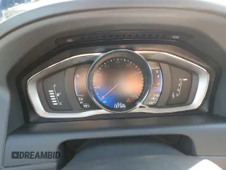 2015 Volvo XC60 T6 R-Design Platinum с VIN YV4902RS0F2671797, выставлен на аукционе Copart как лот 79425144 с пробегом 137 289 миль миль и Списание • Salvage title. История ставок и продаж доступна на DreamBid. Изображение 9.