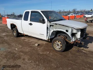 2005 Chevrolet Colorado LS Z71 with VIN 1GCDT196058151516, listed as a IAAI auction lot 41557625 with 214,045 mi miles. Bid and sale history available at carsss.com. Image 1.