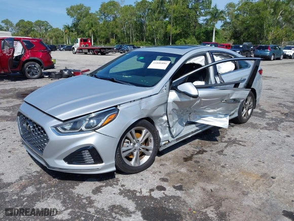 2019 Hyundai Sonata Sport with VIN 5NPE34AF1KH816034, listed as a IAAI auction lot 41886886 with 191,247 mi miles. Bid and sale history available at carsss.com. Image 18.
