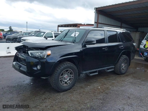 2020 Toyota 4Runner SR5 with VIN JTEBU5JR9L5745422, listed as a IAAI auction lot 41500603 with 58,926 mi miles. Bid and sale history available at carsss.com. Image 2.