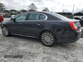 2015 Lincoln MKS z VIN 1LNHL9DK4FG603765, wystawiony jako Copart lot #47533935 z przebiegiem 75 284 mil mil oraz Szkoda całkowita • Salvage title. Historia ofert i sprzedaży dostępna na DreamBid. Obrazek 2.