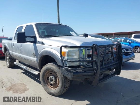 2012 Ford F-250 XL z VIN 1FT7W2BT7CEB38710, wystawiony jako IAAI lot #42003398 z przebiegiem 315 906 mil mil oraz . Historia ofert i sprzedaży dostępna na DreamBid. Obrazek 13.