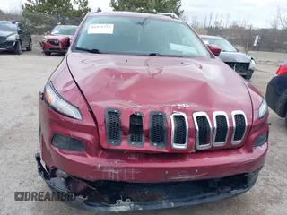 2015 Jeep Cherokee North with VIN 1C4PJMCS9FW674475, listed as a IAAI auction lot 41971771 with 186,376 mi miles. Bid and sale history available at carsss.com. Image 11.