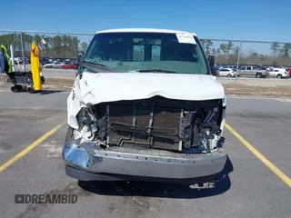 2017 GMC Savana Cargo z VIN 1GTW7AFF7H1915702, wystawiony jako IAAI lot #41768370 z przebiegiem 120 997 mil mil oraz . Historia ofert i sprzedaży dostępna na DreamBid. Obrazek 12.