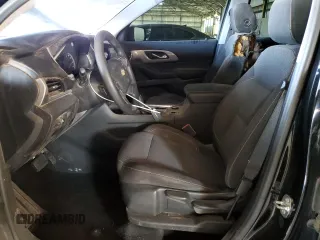 2018 Chevrolet Traverse LS z VIN 1GNERFKW5JJ132772, wystawiony jako Copart lot #57507055 z przebiegiem 121 717 mil mil oraz Czysty tytuł • Clean title. Historia ofert i sprzedaży dostępna na DreamBid. Obrazek 7.