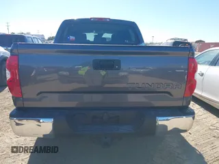 2018 Toyota Tundra 2WD SR5 with VIN 5TFEM5F10JX133762, listed as a IAAI auction lot 41411166 with 80,310 mi miles. Bid and sale history available at carsss.com. Image 17.