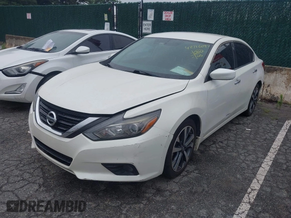 2017 Nissan Altima SR z VIN 1N4AL3AP3HC271465, wystawiony jako IAAI lot #42716097 z przebiegiem 159 349 mil mil oraz . Historia ofert i sprzedaży dostępna na DreamBid. Obrazek 18.