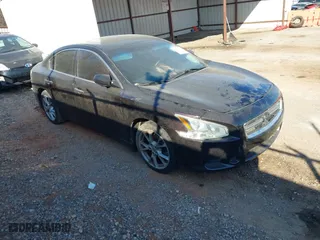 2013 Nissan Maxima 3.5 S with VIN 1N4AA5APXDC818078, listed as a IAAI auction lot 41214691 with 1 mi miles. Bid and sale history available at carsss.com. Image 1.