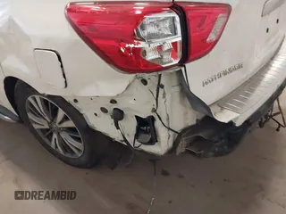 2019 Nissan Pathfinder S с VIN 5N1DR2MM3KC641608, выставлен на аукционе IAAI как лот 41446787 с пробегом 55 101 миль миль и . История ставок и продаж доступна на DreamBid. Изображение 6.