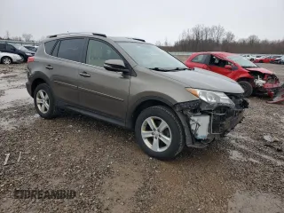 2014 Toyota RAV4 XLE with VIN JTMRFREV8ED091906, listed as a Copart auction lot 52338795 with 141,725 mi miles and Salvage Title. Bid and sale history available at carsss.com. Image 4.
