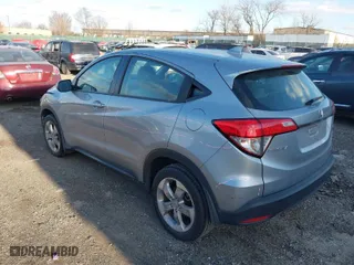 2021 Honda HR-V LX with VIN 3CZRU6H32MM747304, listed as a IAAI auction lot 41340609 with 31,241 mi miles. Bid and sale history available at carsss.com. Image 3.