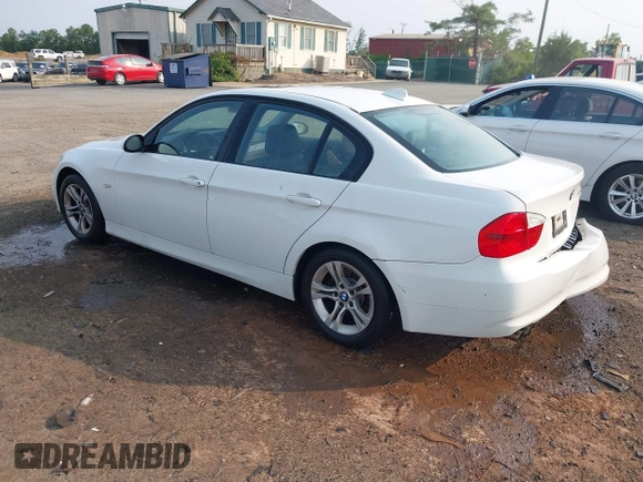 2008 BMW 3 Series 328xi с VIN WBAVC93578K042901, выставлен на аукционе IAAI как лот 42414519 с пробегом 157 959 миль миль и . История ставок и продаж доступна на DreamBid. Изображение 3.